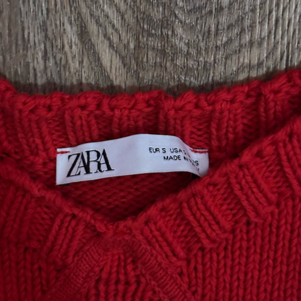 Zara Women's Red Sweater